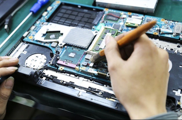 Cách vệ sinh màn hình, bàn phím laptop Dell, HP, Asus