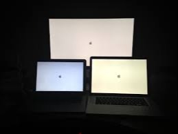 Cách khắc phục màn hình Macbook bị ố vàng